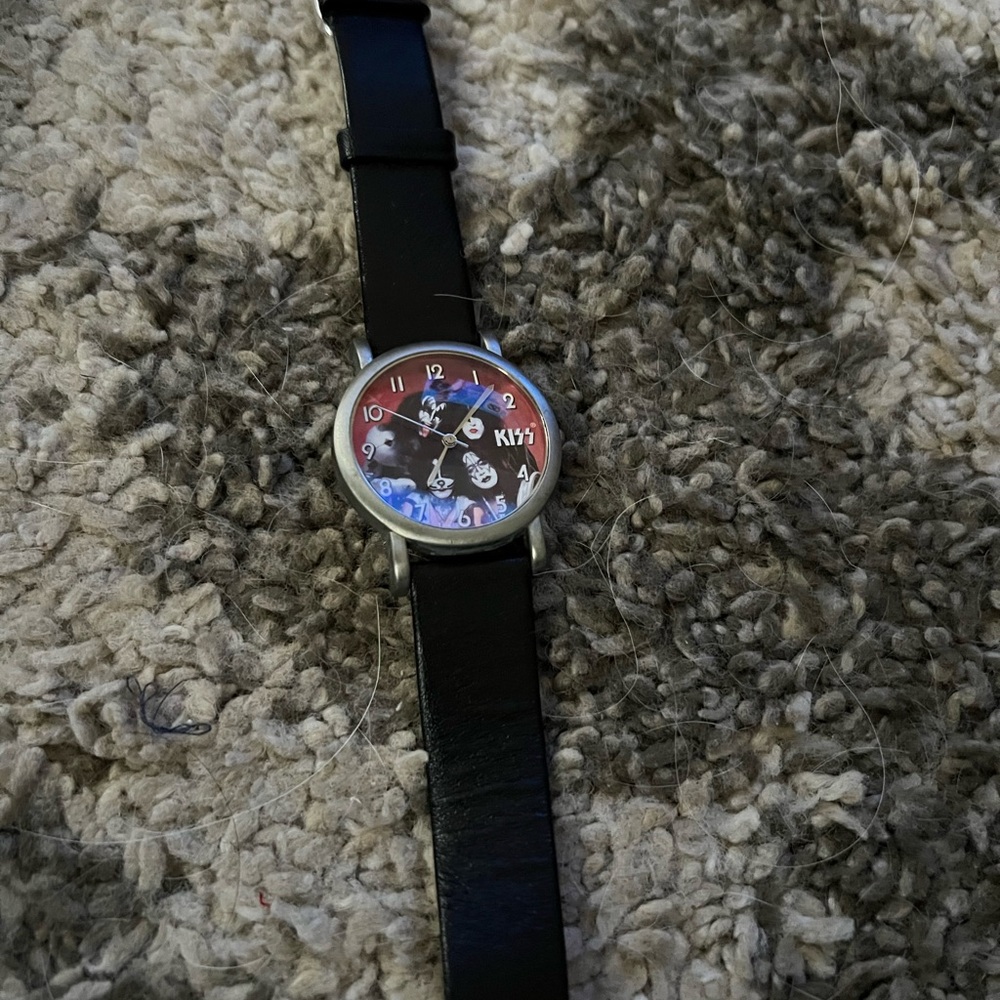 KISS Black Leather Strap Watch with Red and Blue Dial